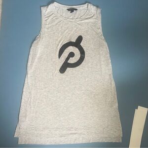 Banana republic Rare PELOTON  logo Front & Back SOFT top Sleeveless Shirt S Slit